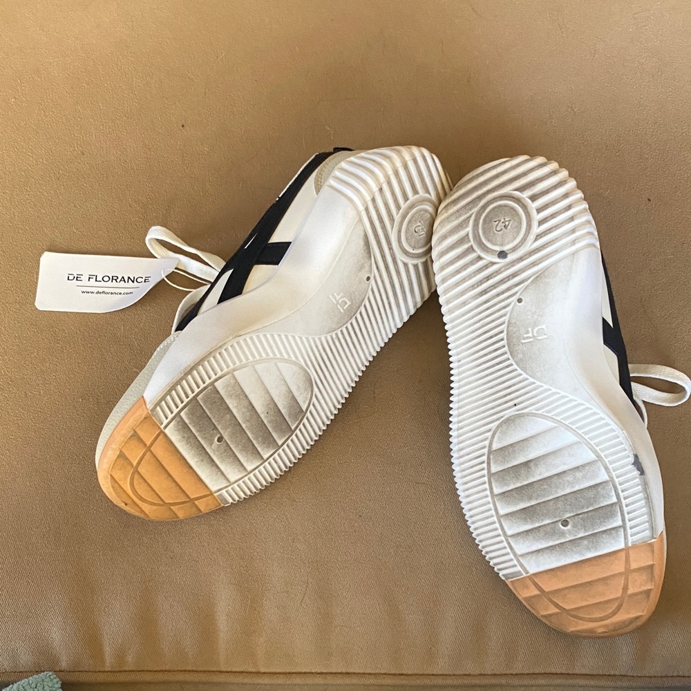 Light Beige and Black Women's Athletic Sneakers - Casual Trainer - Picture 6 of 7
